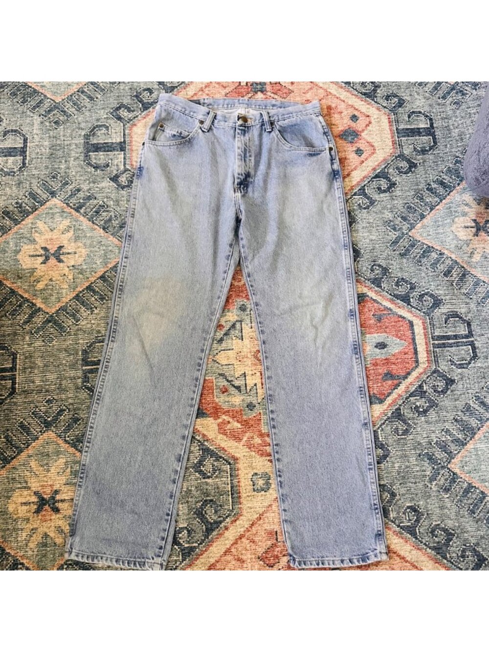 Wrangler Mens 34x32 Regular Fit Light Wash Denim Jeans Norm Casual Everyday
